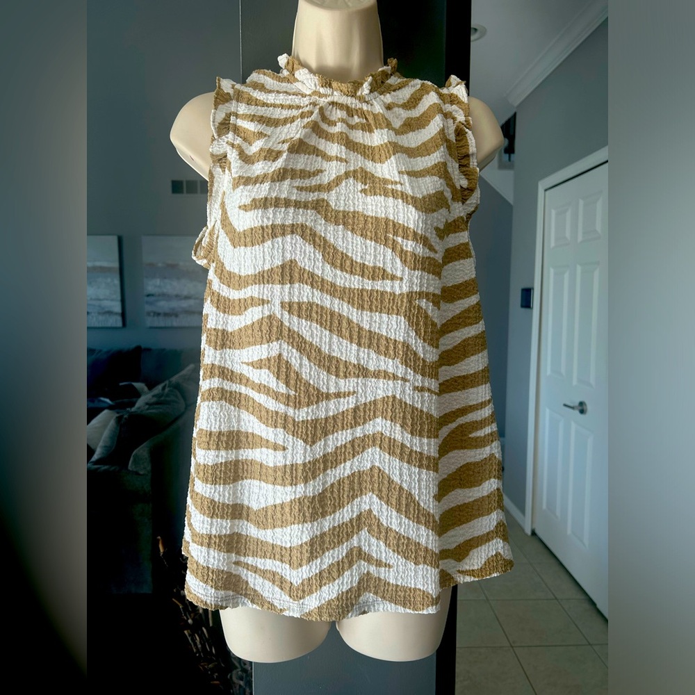Ann Taylor Loft Tan and White Zebra Print Sleeveless Blouse (M)